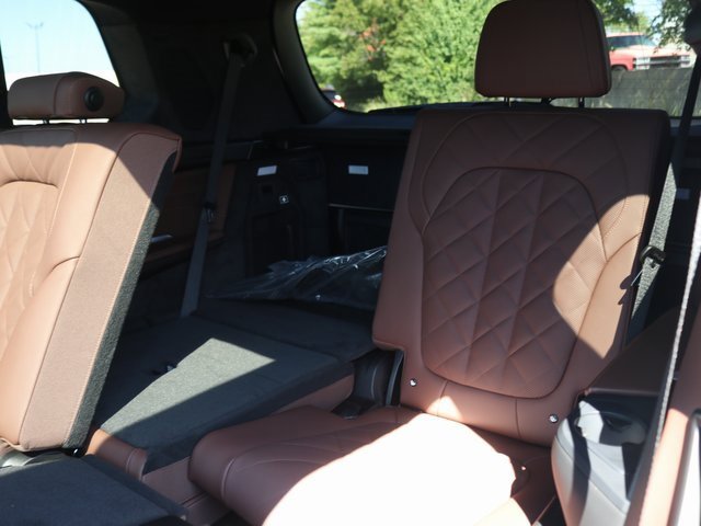 New 2026 BMW X7 xDrive40i image 28