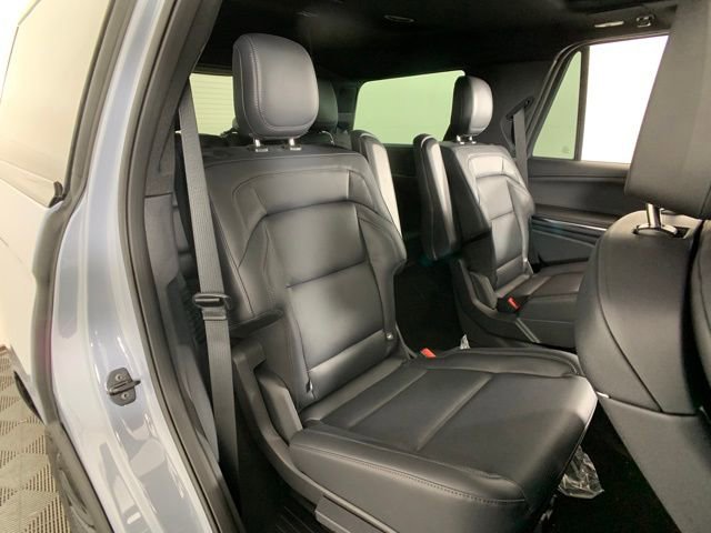 New 2025 Lincoln Navigator Reserve w/ Jet Appearance Package image 23