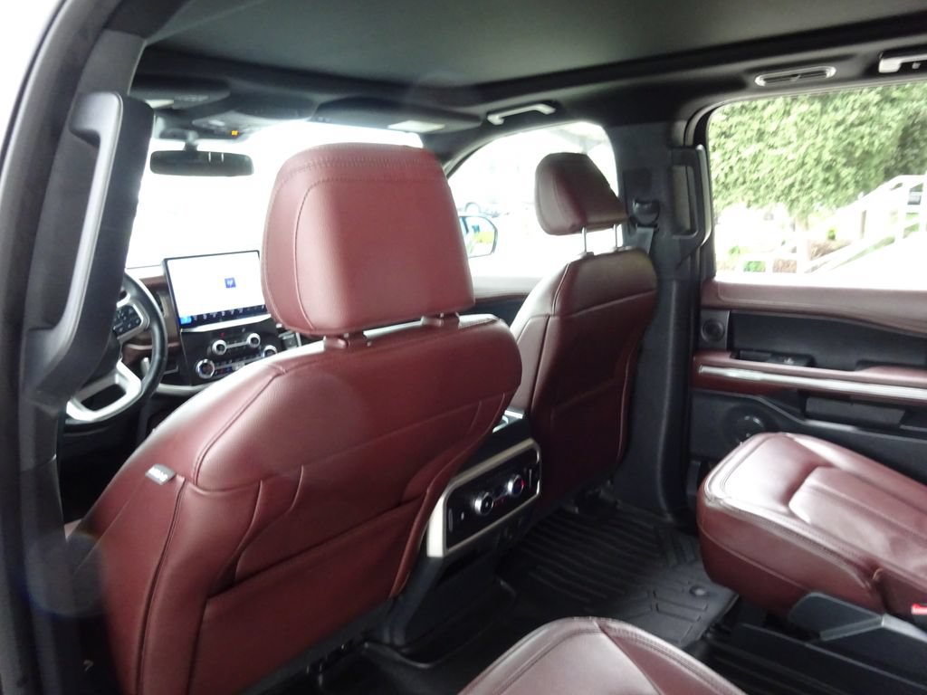 Used 2022 Ford Expedition Limited AWD/4WD image 19