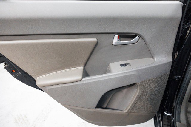 Used 2016 Kia Sportage EX image 24