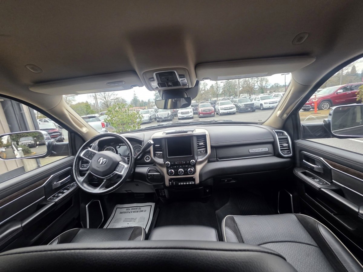 Used 2020 RAM 3500 Laramie image 13