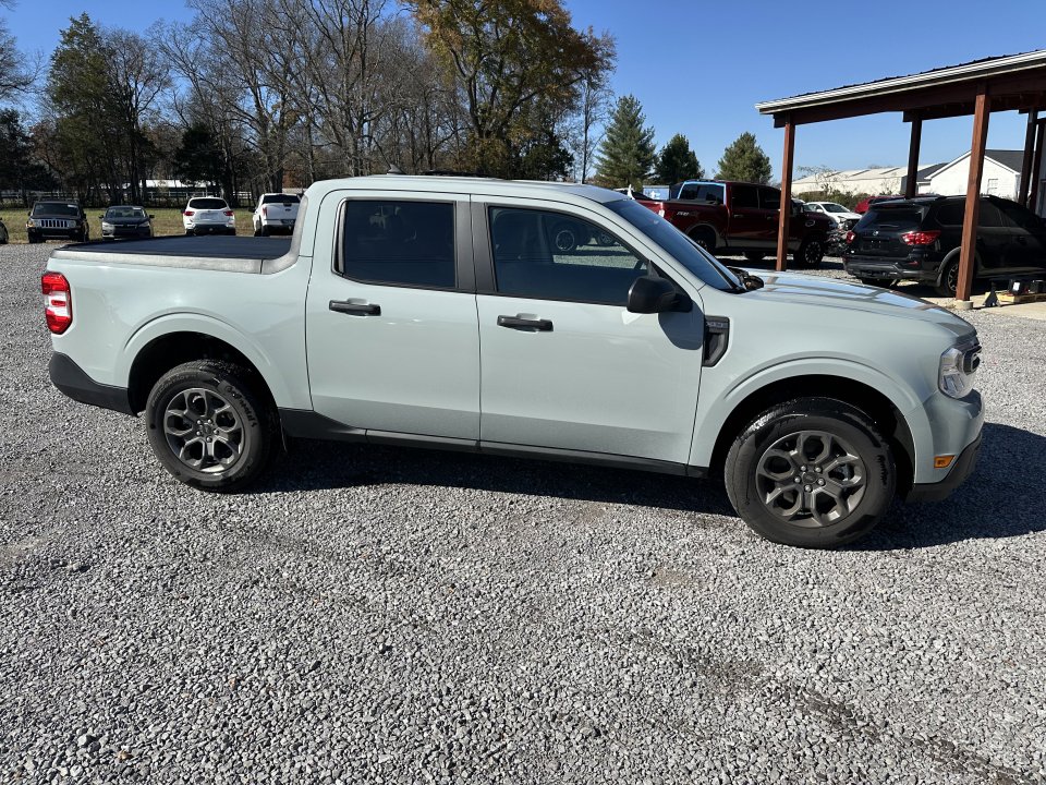 Used 2024 Ford Maverick XLT image 4