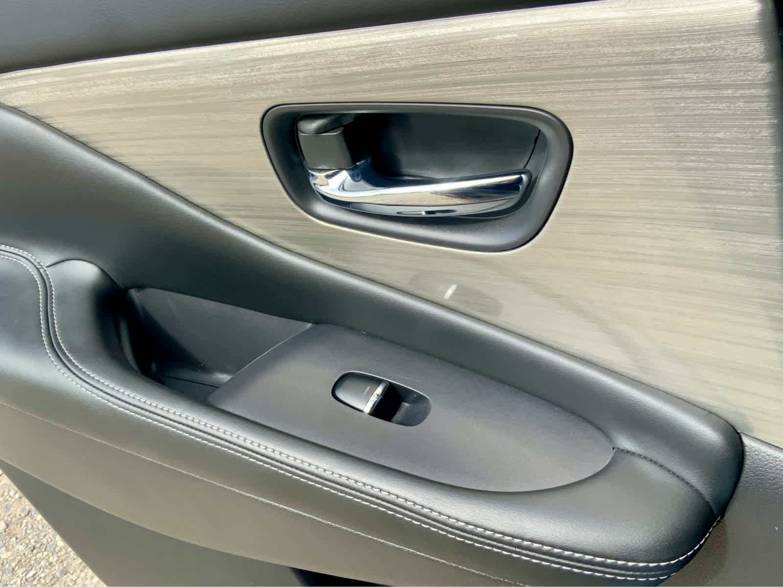 Used 2018 Nissan Murano SV image 52