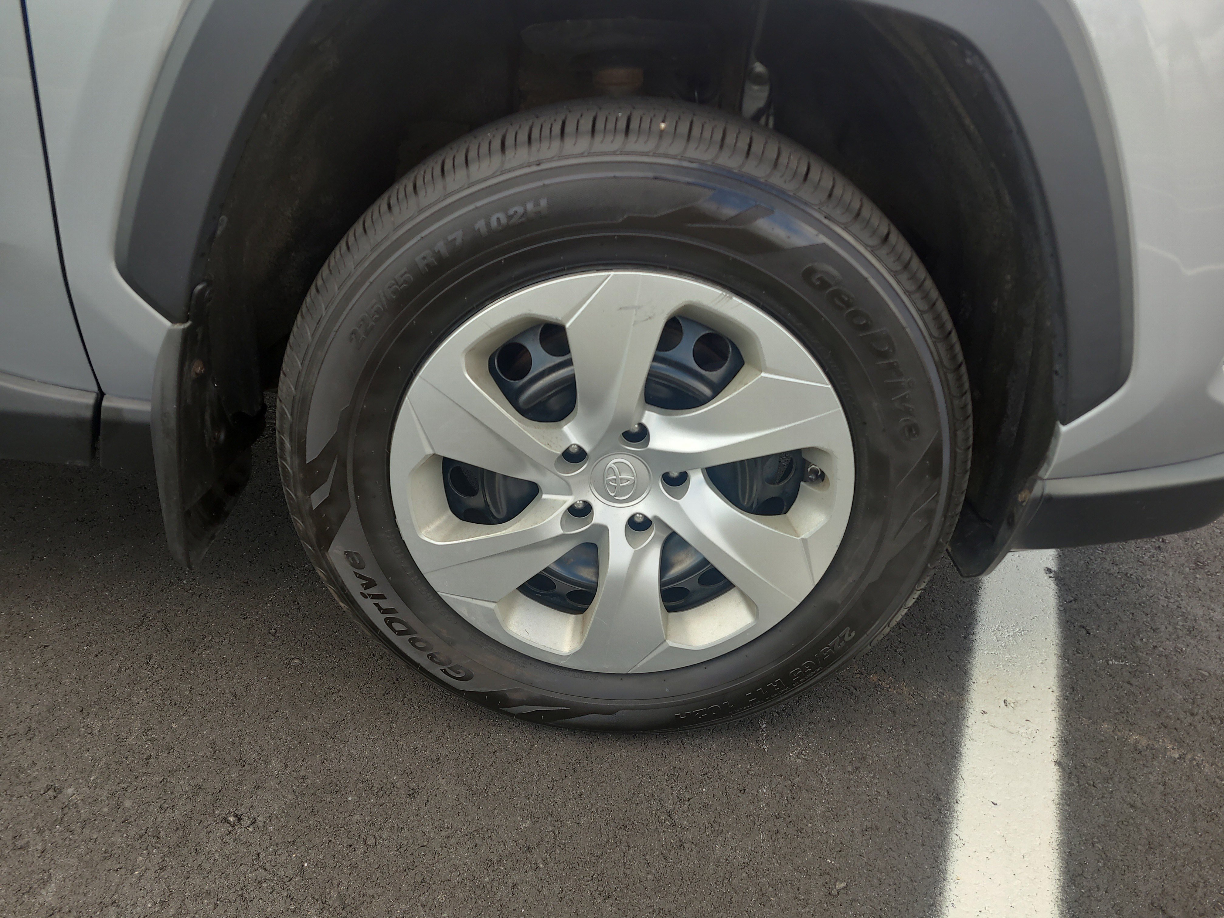 Certified 2021 Toyota RAV4 LE image 12