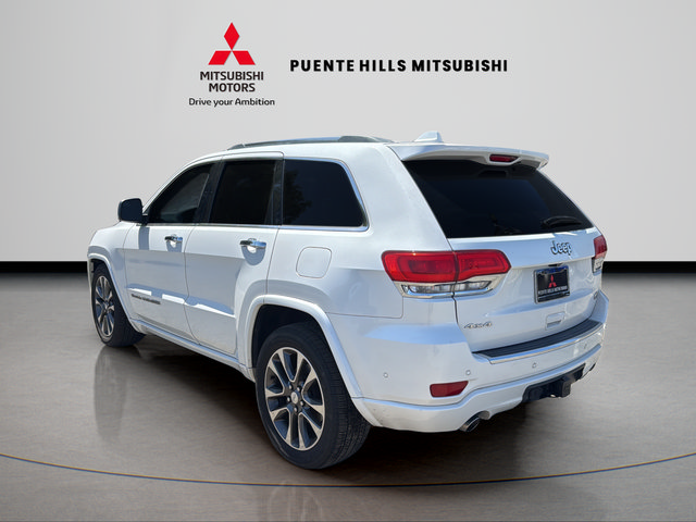 Used 2017 Jeep Grand Cherokee Overland w/ Jeep Active Safety Group AWD/4WD image 7