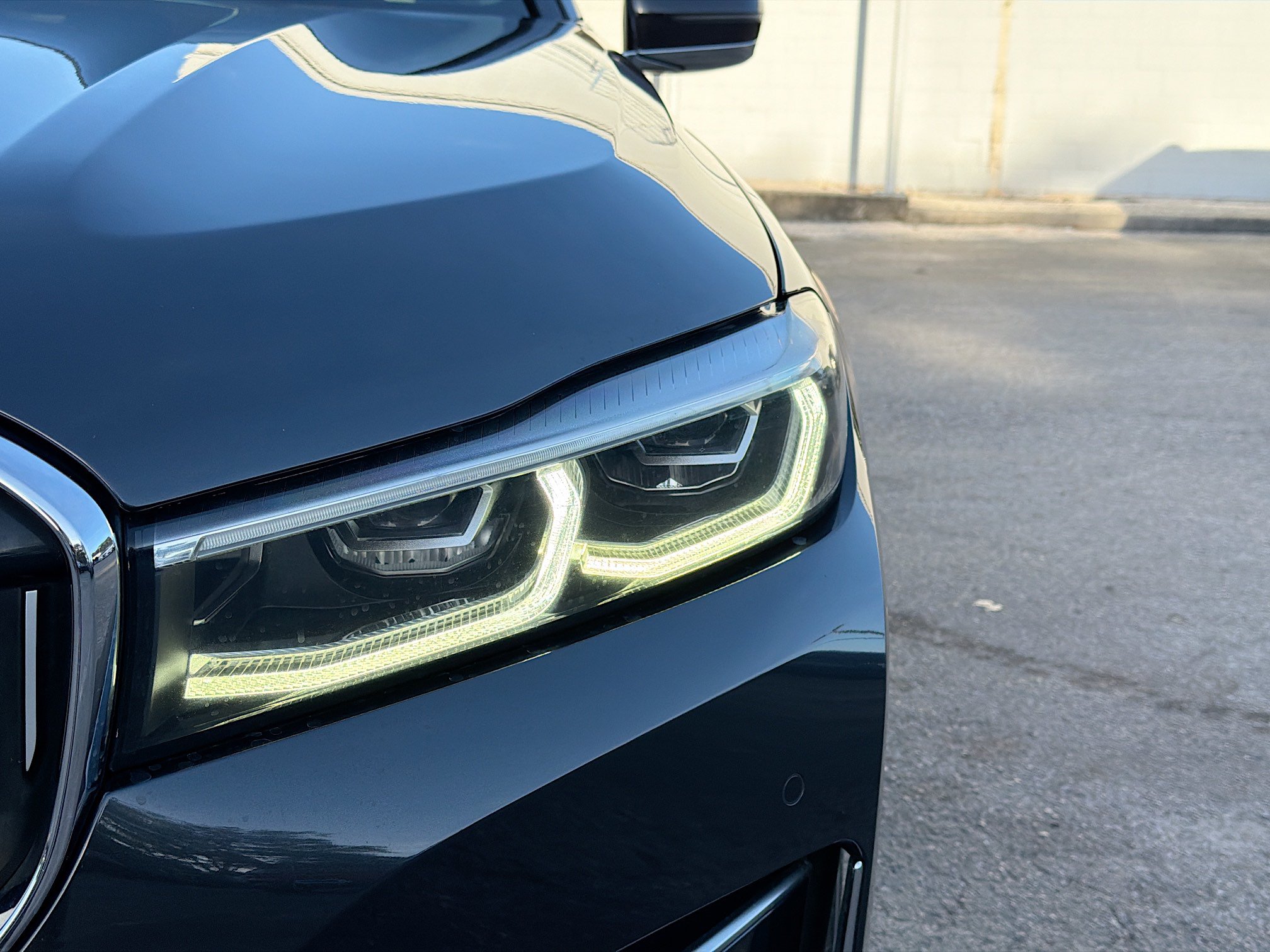 Used 2020 BMW 740i w/ Cold Weather Package RWD image 9