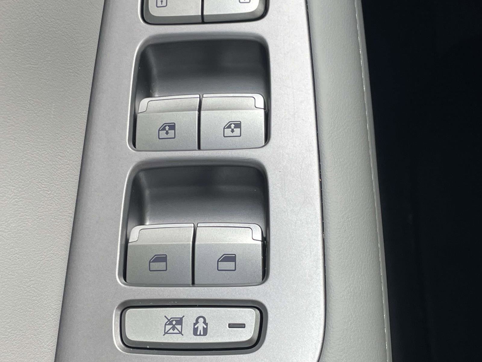 Used 2025 Hyundai Palisade SEL image 12