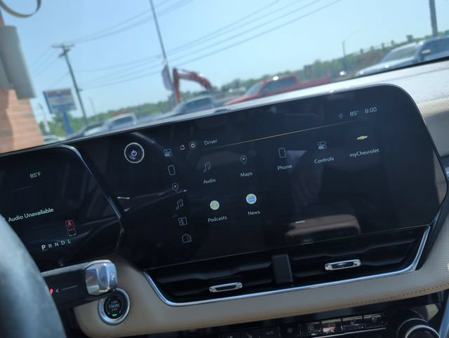 Used 2025 Chevrolet Equinox ACTIV w/ Safety and Technology Package FWD image 3