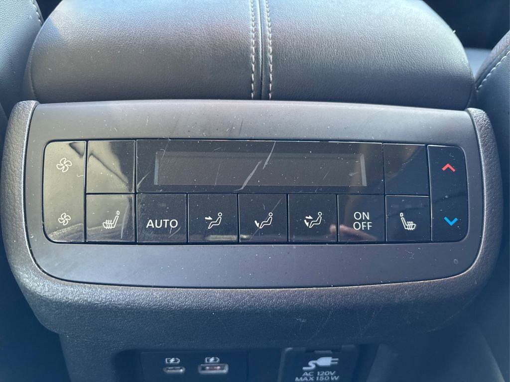 Used 2024 Nissan Pathfinder Platinum w/ Cargo Package image 37