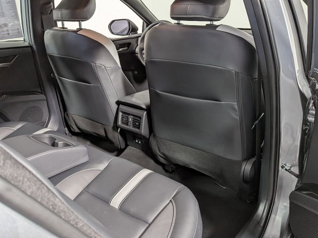 Certified 2025 Toyota Camry SE image 40