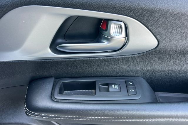 Used 2019 Chrysler Pacifica Touring-L w/ Advanced Safetytec Group image 21