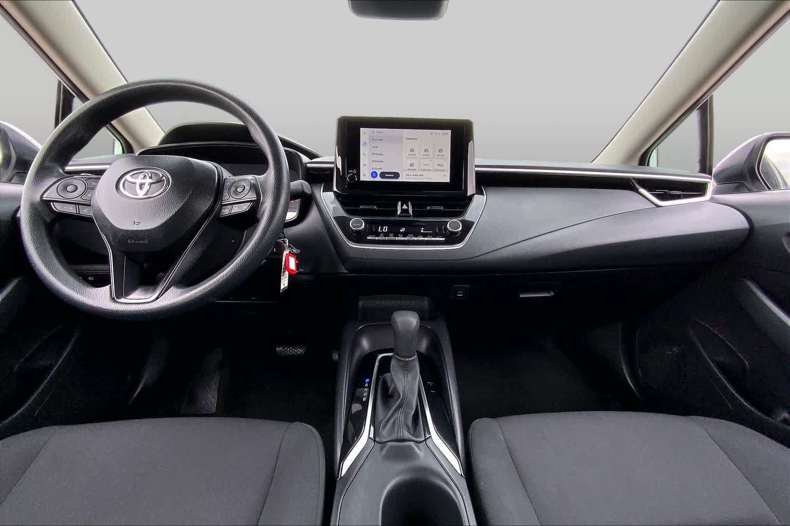 Used 2025 Toyota Corolla LE FWD image 15