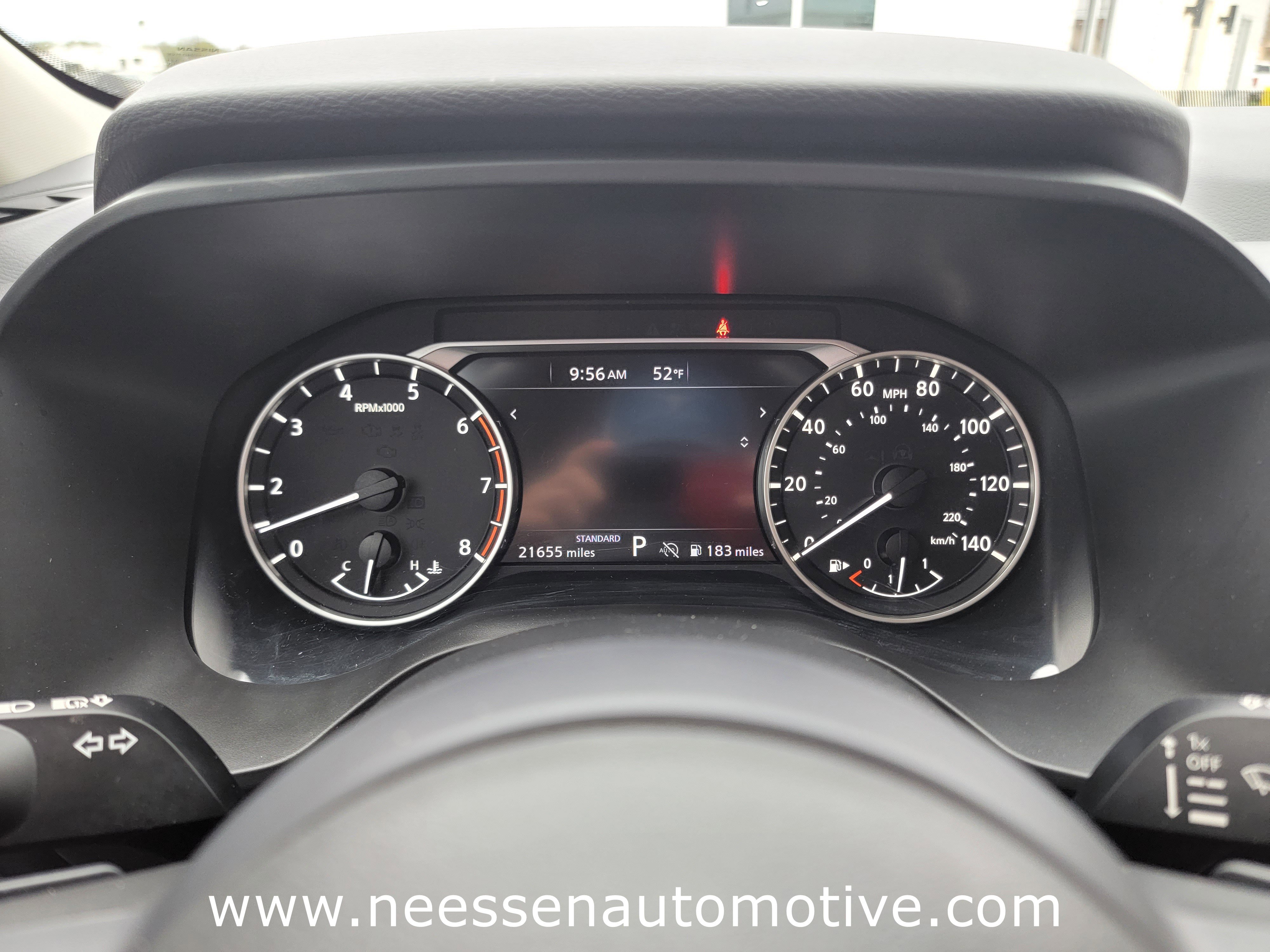 Used 2024 Nissan Rogue SV w/ SV Premium Package image 21