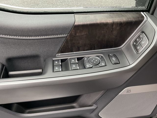 New 2026 Ford F250 Lariat w/ Chrome Package image 13