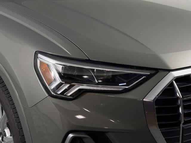 Used 2024 Audi Q3 2.0T Premium AWD/4WD image 12