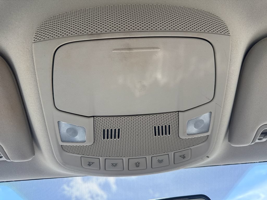 Used 2017 Ford Fusion SE w/ Fusion SE Technology Package FWD image 27