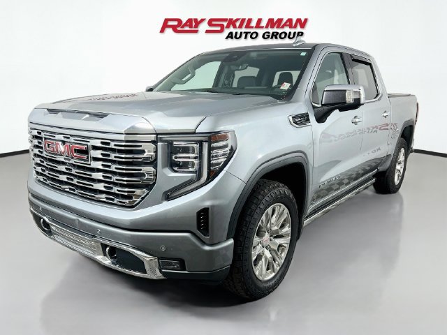 Used 2023 GMC Sierra 1500 Denali w/ Technology Package AWD/4WD image 3