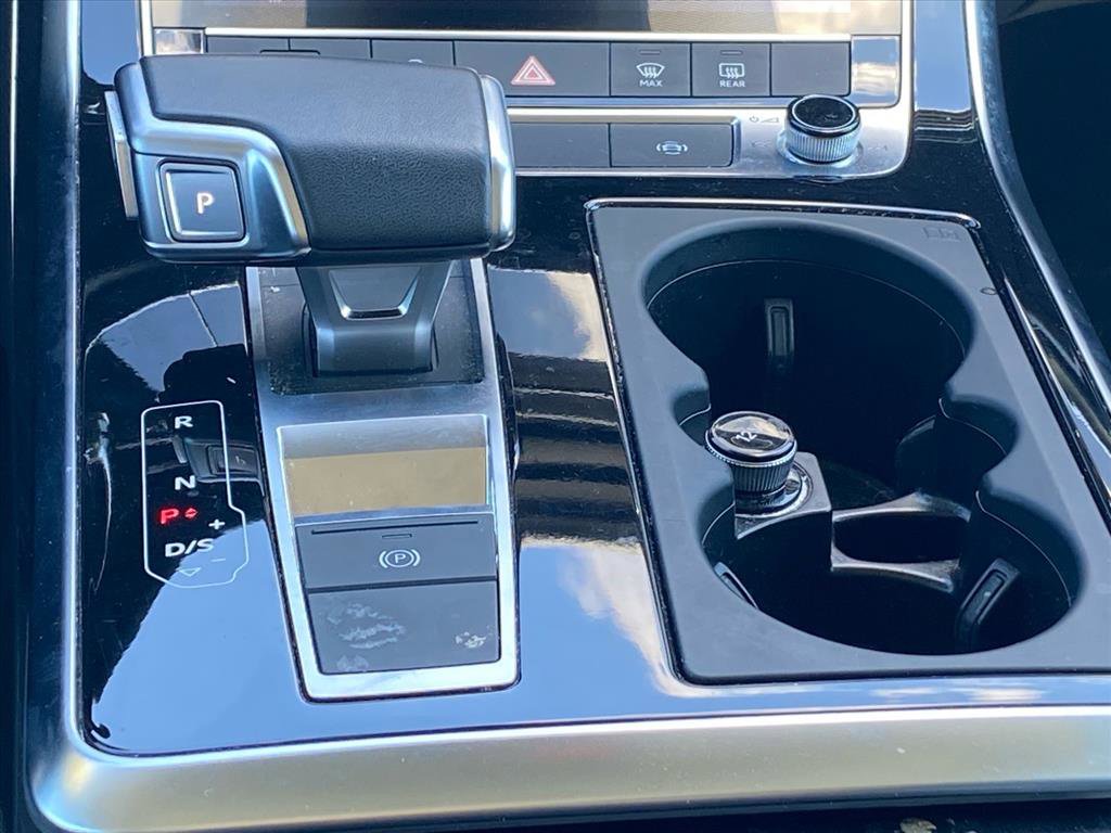 Used 2023 Audi Q7 3.0T Premium w/ Convenience Package image 11