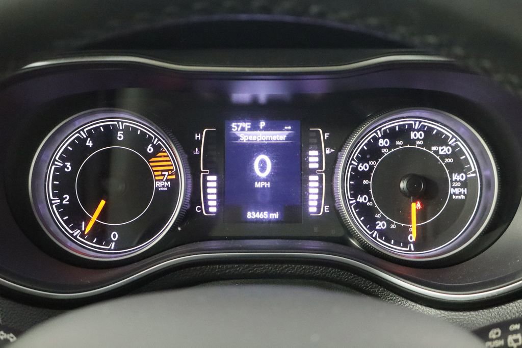 Used 2020 Jeep Cherokee Latitude Plus image 29