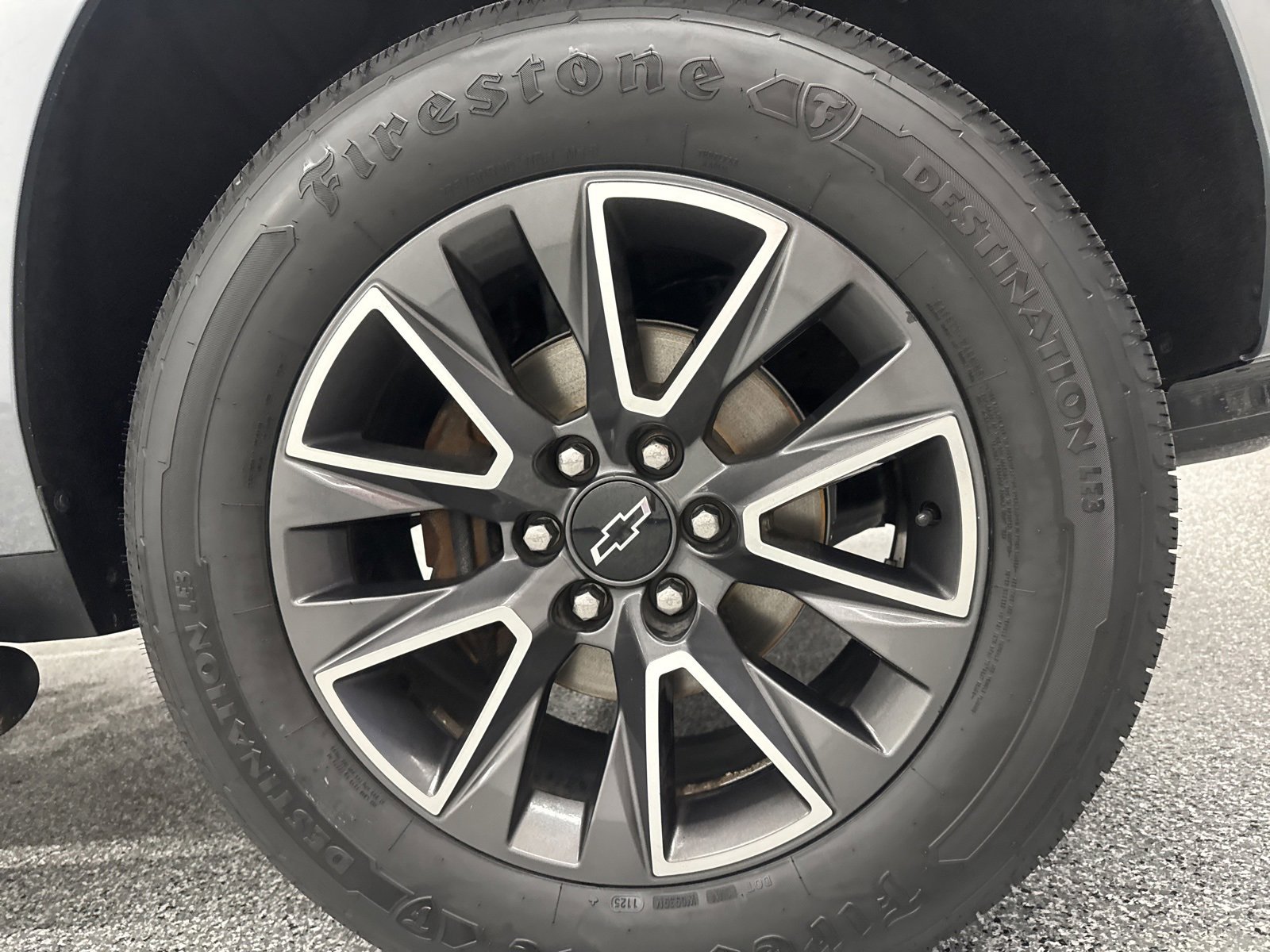 Used 2021 Chevrolet Tahoe Z71 w/ Rear Media and Nav Package image 7