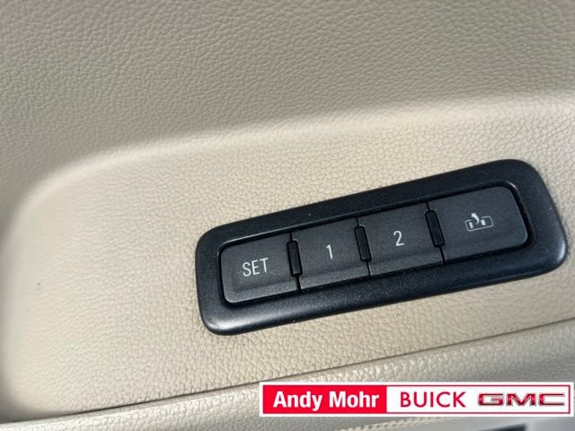Used 2017 GMC Yukon Denali AWD/4WD image 19