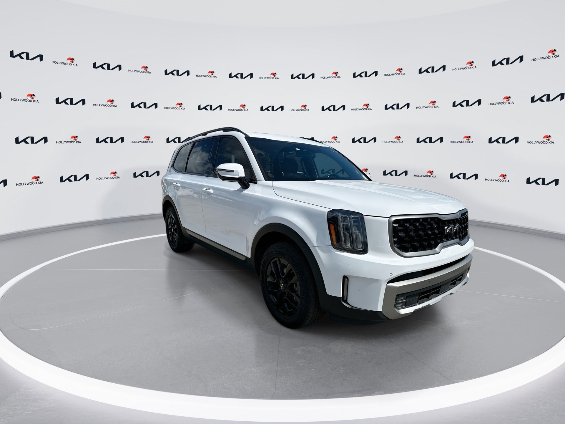 Used 2023 Kia Telluride SX X-Pro image 2