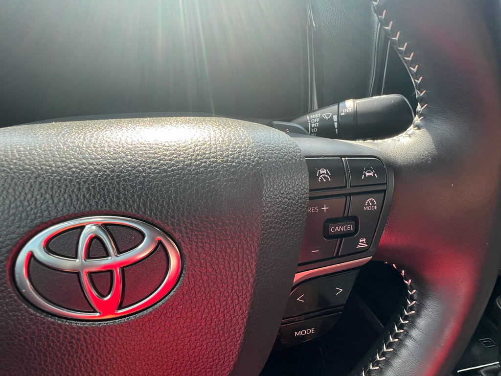 Used 2025 Toyota Camry SE FWD image 22