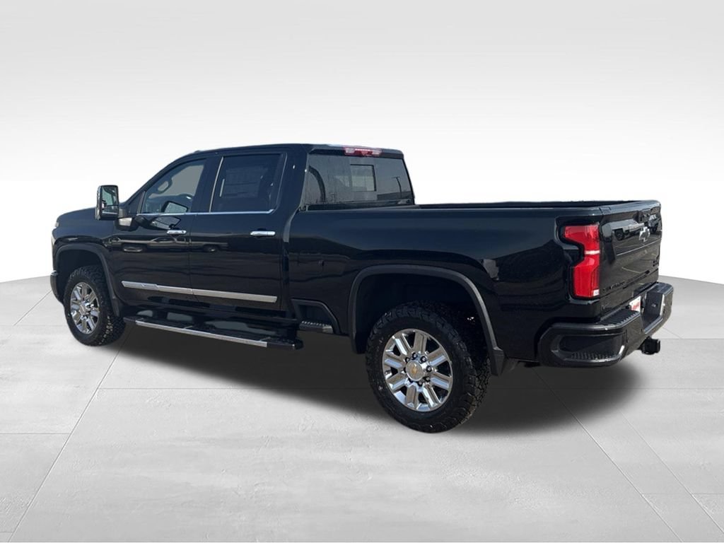 New 2026 Chevrolet Silverado 2500 High Country w/ High Country Premium Package AWD/4WD image 4
