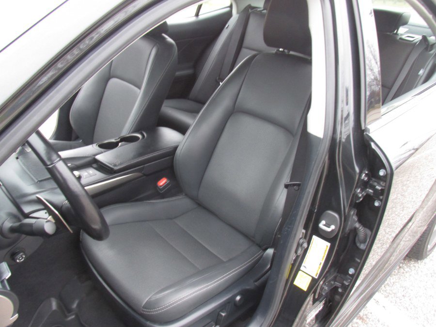 Used 2020 Lexus IS 300 AWD w/ Premium Package image 48