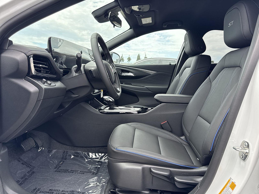 New 2026 Buick Envista Sport Touring w/ Convenience II Package FWD image 20