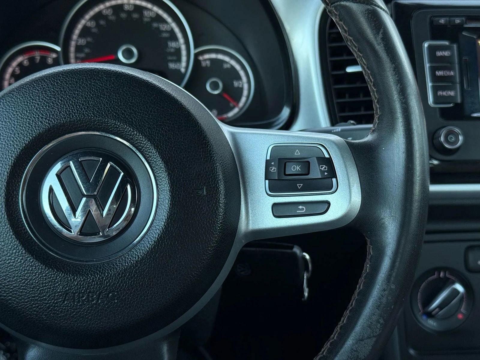 Used 2015 Volkswagen Beetle 1.8T Classic image 29