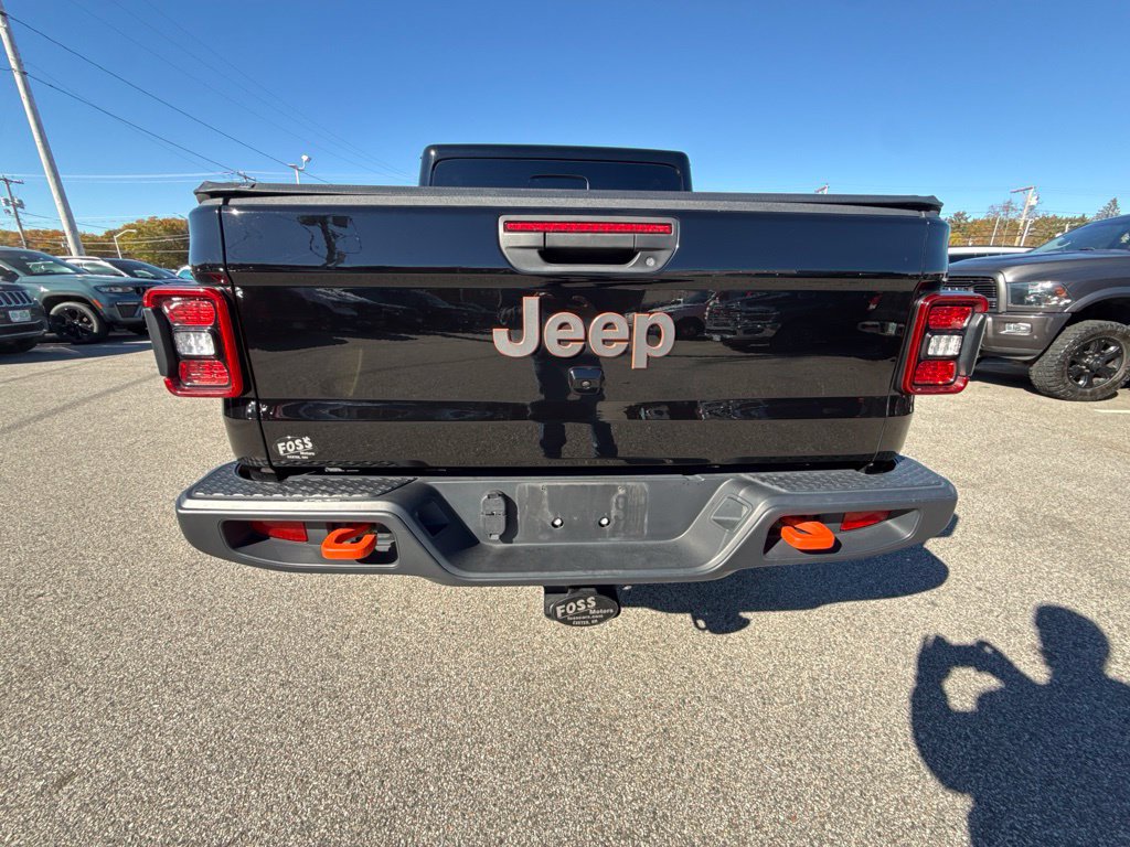 Certified 2023 Jeep Gladiator Mojave w/ LED Lighting Group AWD/4WD image 4
