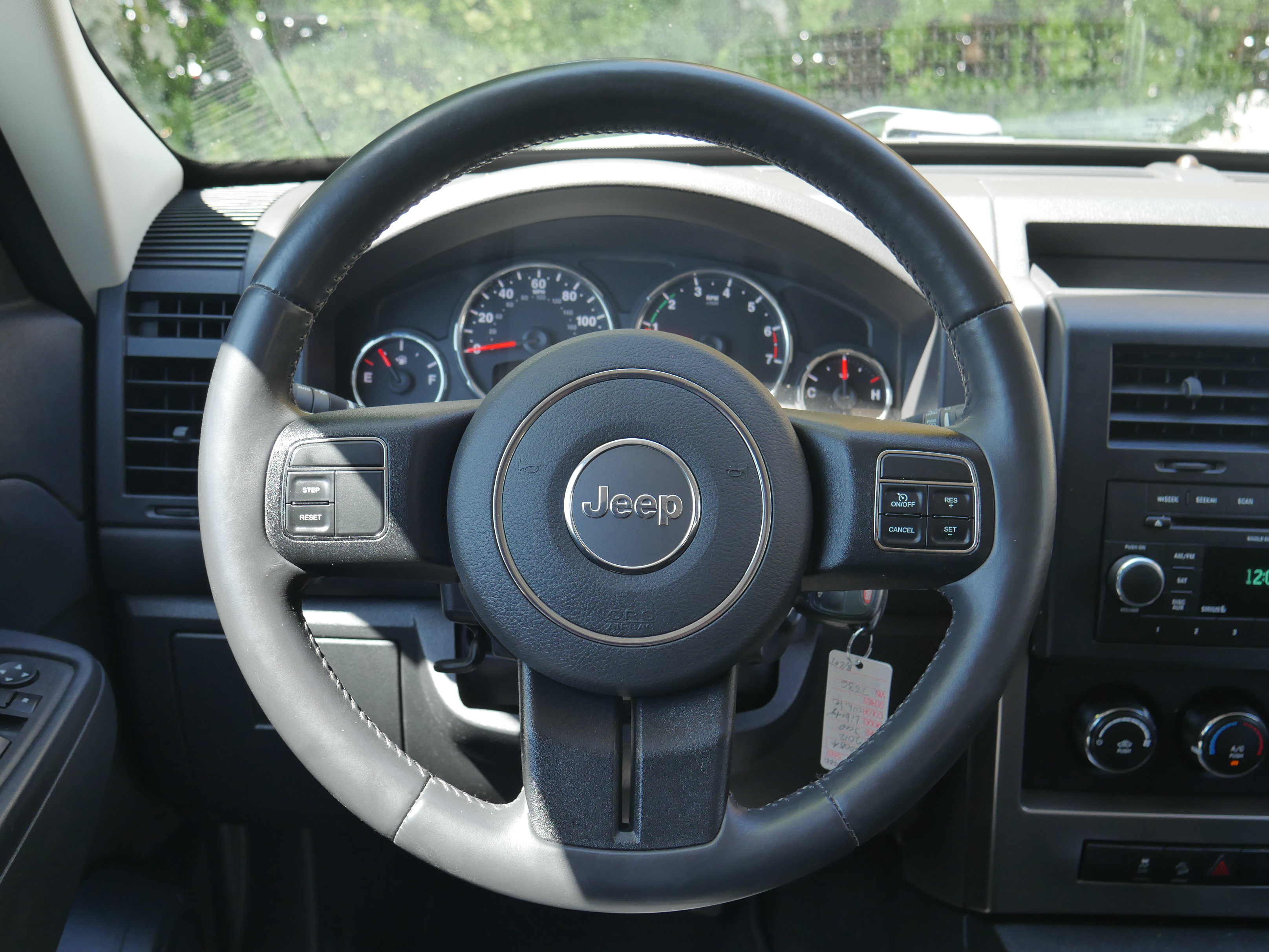 Used 2012 Jeep Liberty Sport w/ Popular Equipment Group AWD/4WD image 5