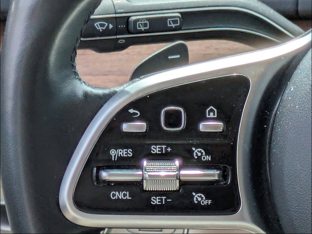 Used 2022 Mercedes-Benz GLS 450 4MATIC image 26