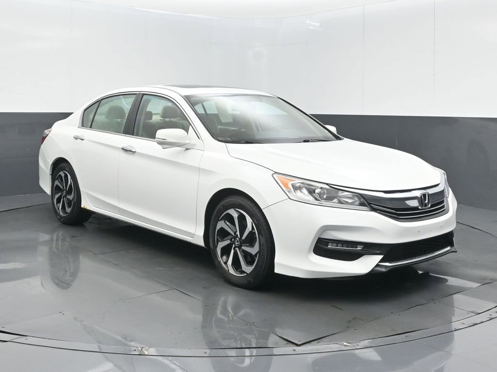 Used 2016 Honda Accord EX image 1
