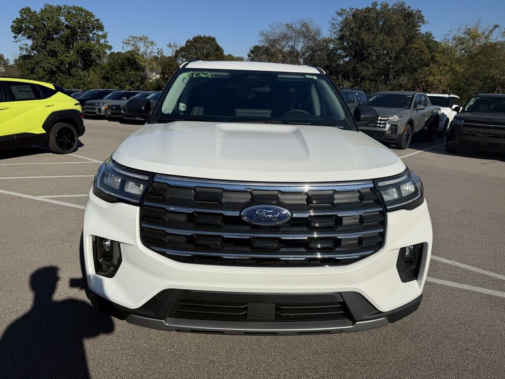 New 2026 Ford Explorer Active image 3