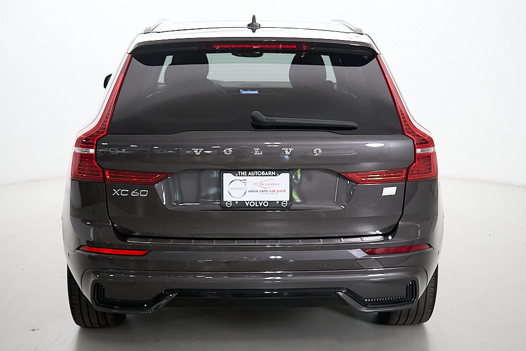 Certified 2023 Volvo XC60 T8 Ultimate w/ Climate Package AWD/4WD image 8
