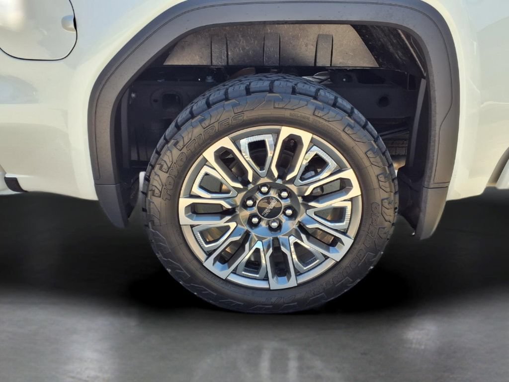 Used 2025 GMC Sierra 1500 Denali Ultimate AWD/4WD image 24