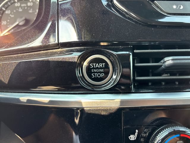 Used 2024 Nissan Pathfinder SV FWD image 18