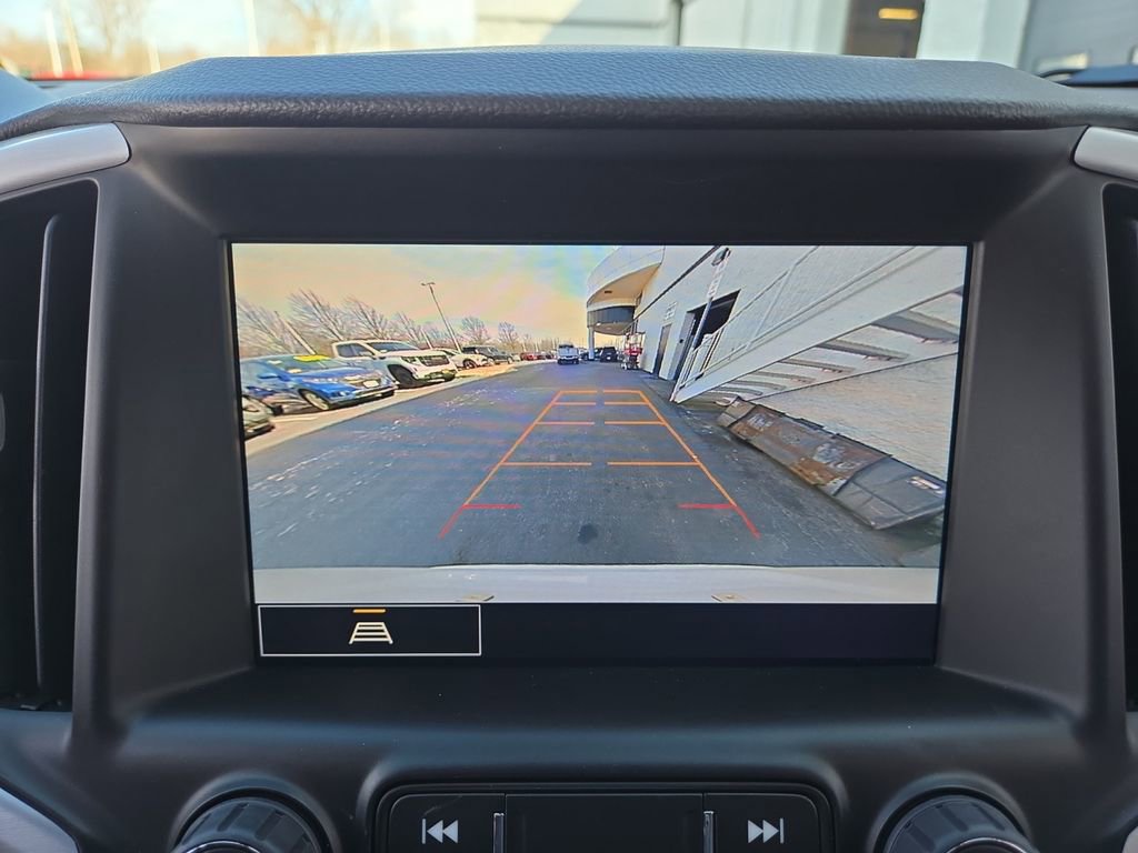 Used 2022 GMC Terrain SLT image 26