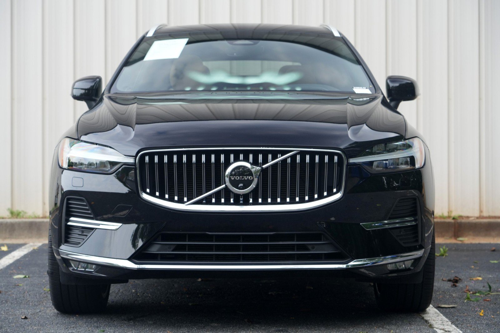 Used 2023 Volvo XC60 B5 Ultimate w/ Climate Package FWD image 7