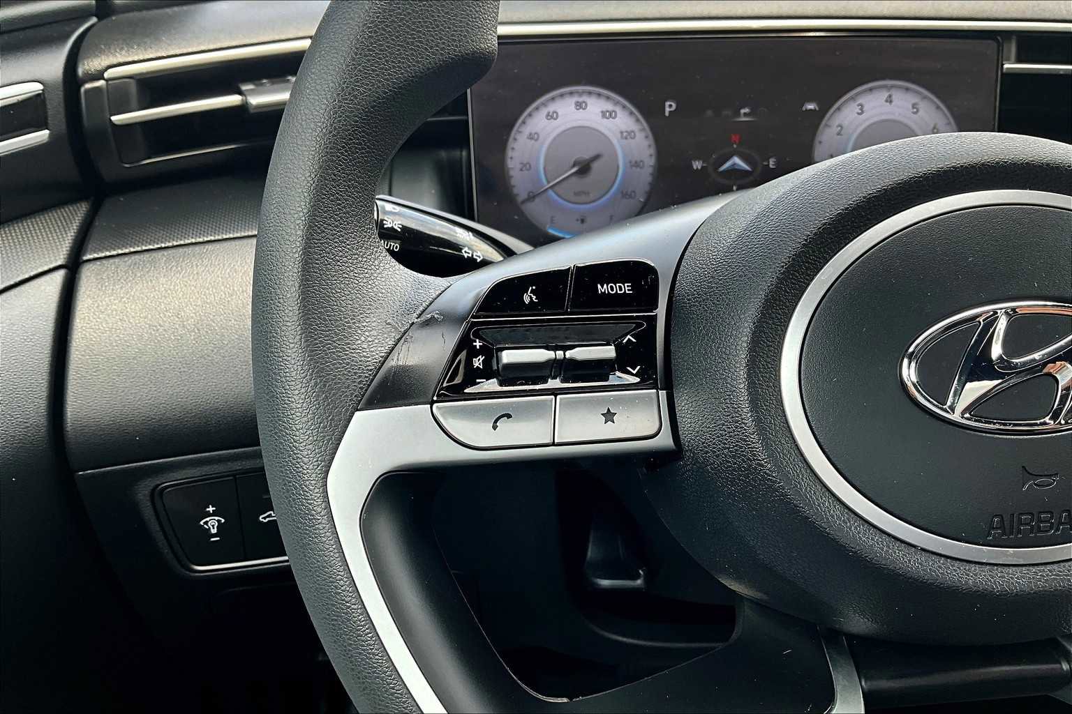 Used 2024 Hyundai Santa Cruz SEL w/ Activity Package image 23