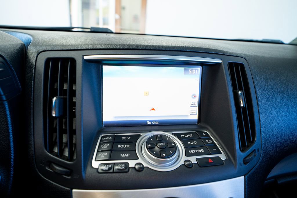 Used 2013 INFINITI G37 Sport w/ Premium Pkg image 27