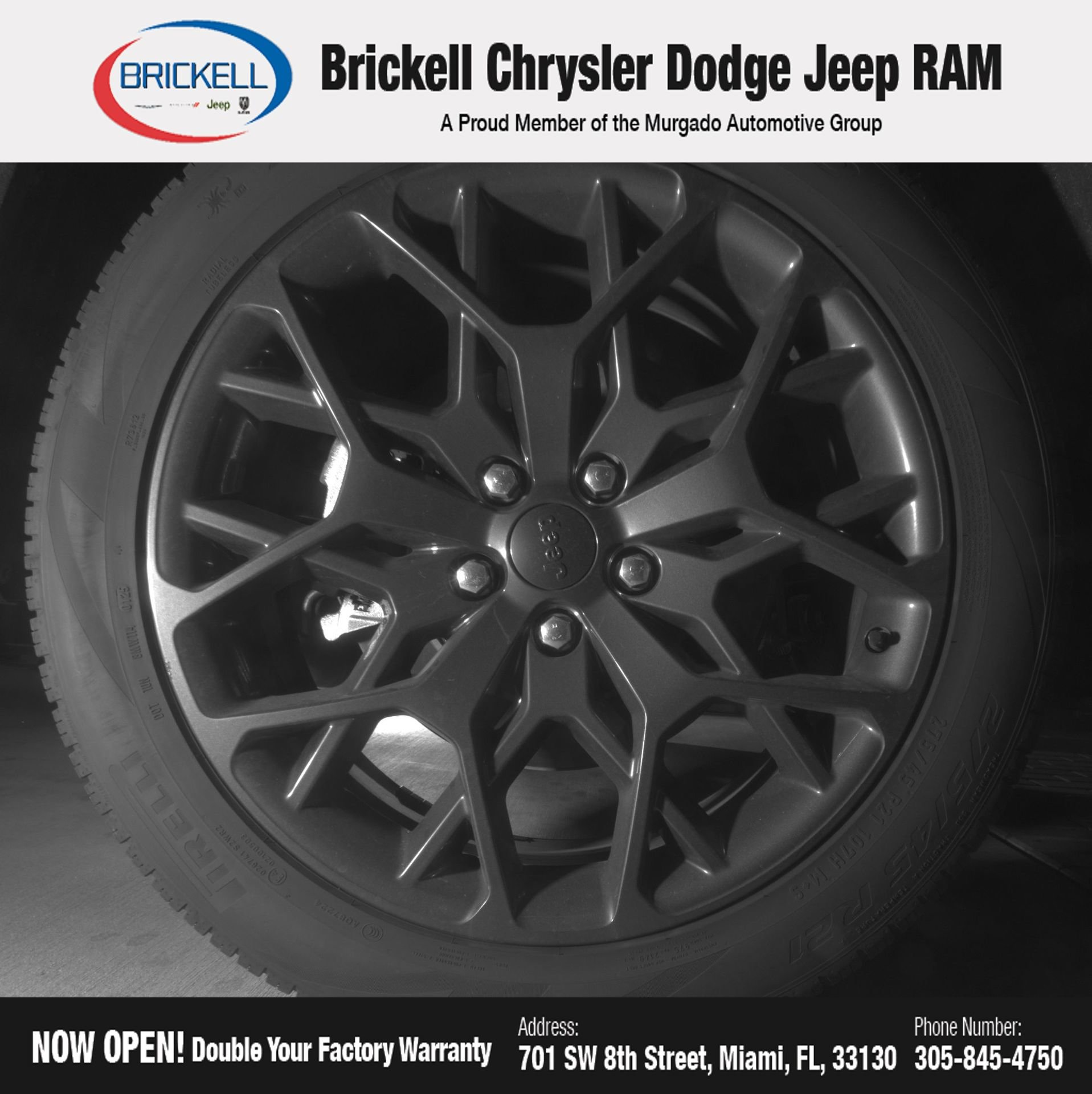 Used 2023 Jeep Grand Cherokee L Summit AWD/4WD image 16