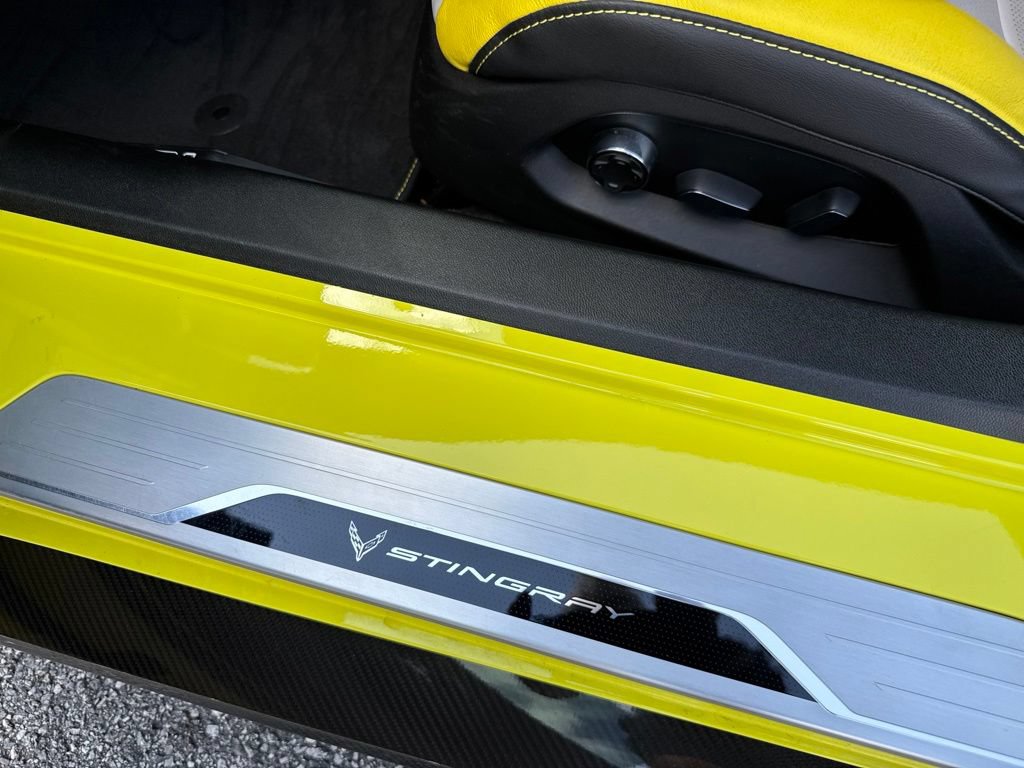 Used 2021 Chevrolet Corvette Stingray Premium Cpe w/ Z51 Performance Package RWD image 21