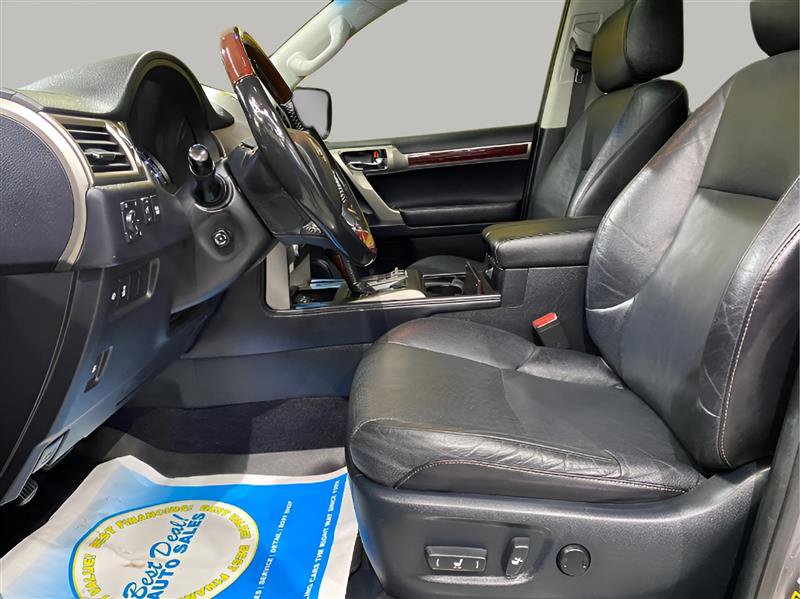 Used 2018 Lexus GX 460 Premium w/ Premium Package image 21