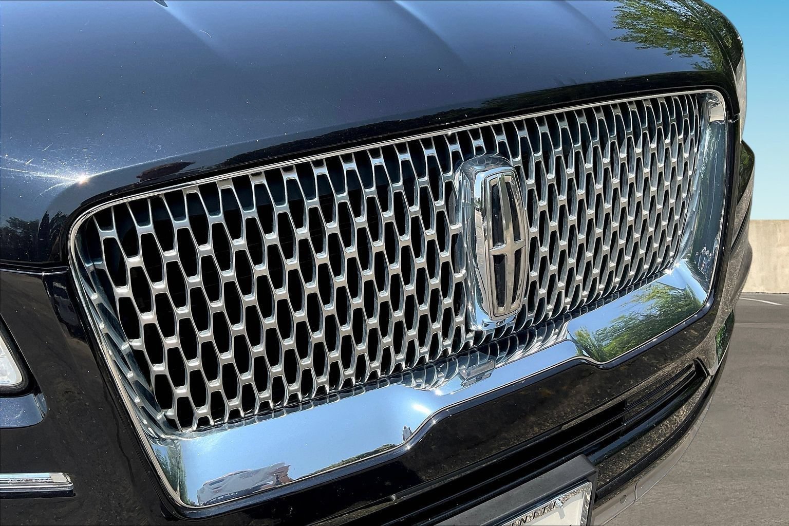 Used 2020 Lincoln Navigator Black Label w/ Cargo Convenience Package AWD/4WD image 32