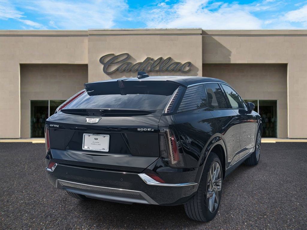 New 2025 Cadillac Optiq Luxury 1 image 4