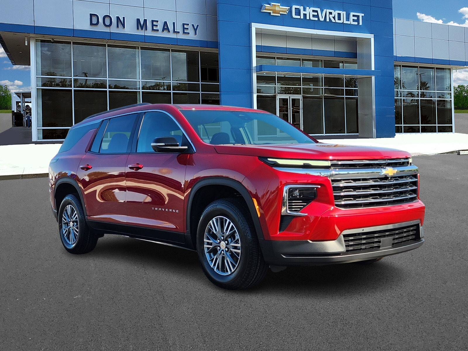 New 2026 Chevrolet Traverse LT w/ Enhanced Driving Package image 1
