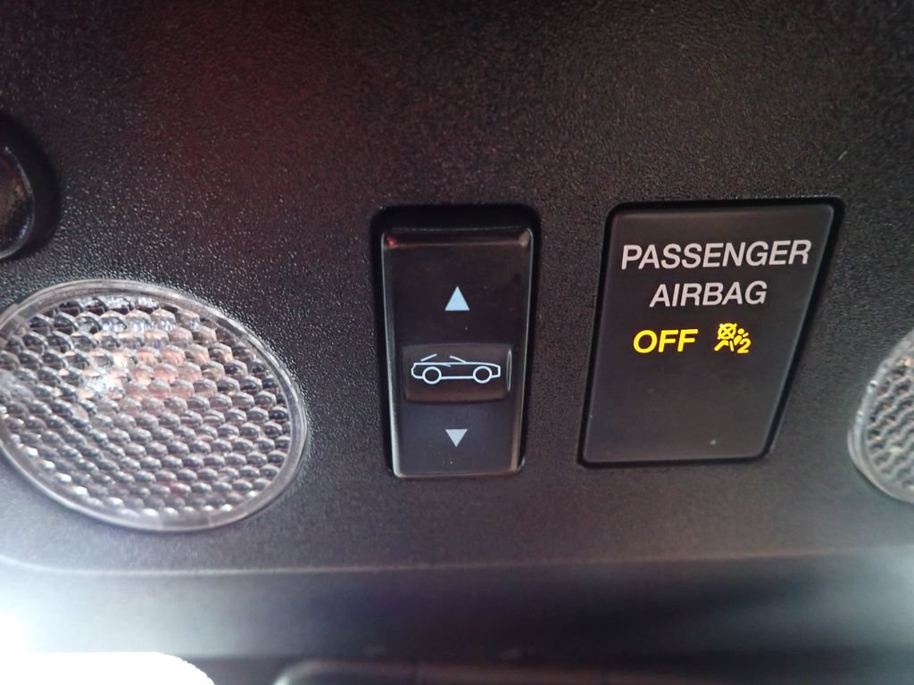 Used 2021 Ford Mustang GT Premium RWD image 9